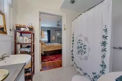 405 SW 11th, Miami, FL 33130 - Photo 14