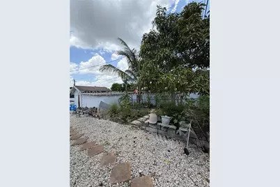 2300 SW 43rd, Fort Lauderdale, FL 33317 - Photo 18