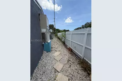 2300 SW 43rd, Fort Lauderdale, FL 33317 - Photo 26