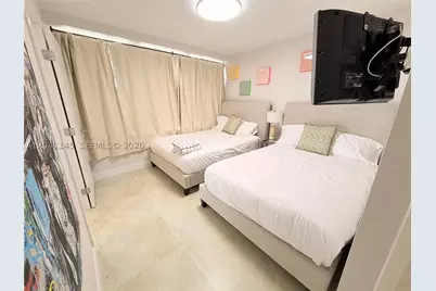 5225 Collins #914, Miami Beach, FL 33140 - Photo 18