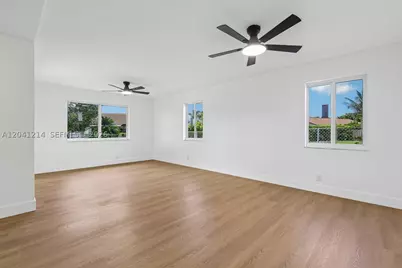 15010 E Falcons Lea, Davie, FL 33331 - Photo 32