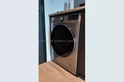 20 NE 11th #1505, Miami, FL 33132 - Photo 2