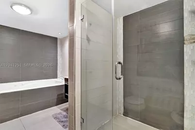 1717 N Bayshore #D-3931, Miami, FL 33132 - Photo 8