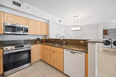 6861 SW 44th #202, Miami, FL 33155 - Photo 14