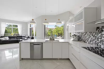 241 Fairmont, Weston, FL 33326 - Photo 20