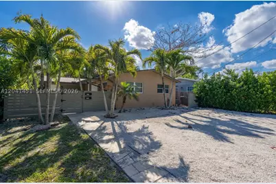 2470 NE 182nd #1, North Miami Beach, FL 33160 - Photo 1