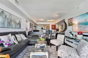 325 S Biscayne, Miami, FL 33131 - Photo 10