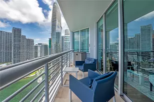 325 S Biscayne, Miami, FL 33131 - Photo 16