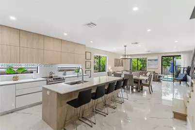809 SW 10th, Fort Lauderdale, FL 33315 - Photo 1