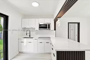 811 NW 65th, Miami, FL 33150 - Photo 8