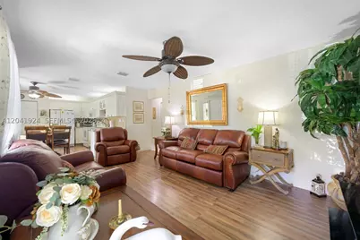 906 SW 8th, Hallandale Beach, FL 33009 - Photo 4