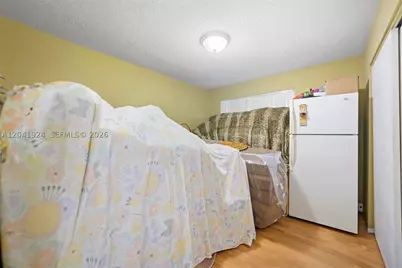 906 SW 8th, Hallandale Beach, FL 33009 - Photo 18