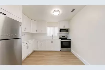 1670 W 42nd #1672, Hialeah, FL 33012 - Photo 12