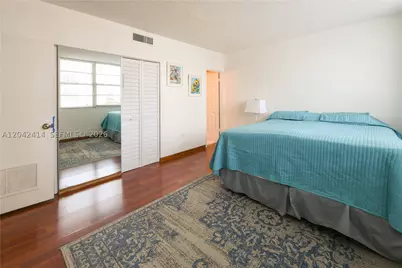 801 Brickell Bay #1462, Miami, FL 33131 - Photo 16
