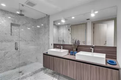 1000 Brickell #2402, Miami, FL 33131 - Photo 14