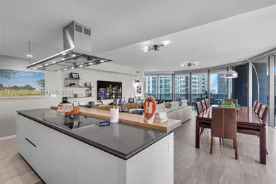 1000 Brickell #2402, Miami, FL 33131 - Photo 12