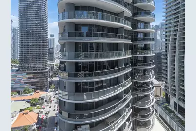 1000 Brickell #2402, Miami, FL 33131 - Photo 24