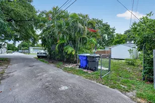 2446 McKinley, Hollywood, FL 33020 - Photo 34