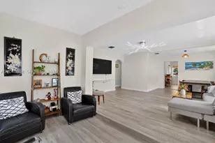 2446 McKinley, Hollywood, FL 33020 - Photo 2