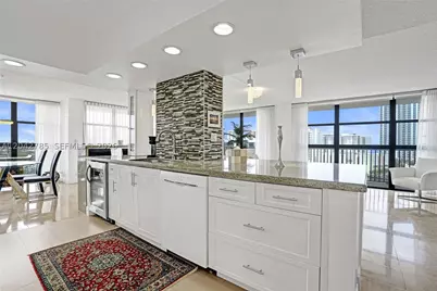 400 Leslie PH# 1110, Hallandale Beach, FL 33009 - Photo 2