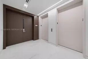 300 Biscayne Blvd, Miami, FL 33131 - Photo 34