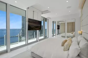 300 Biscayne Blvd, Miami, FL 33131 - Photo 16
