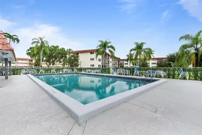 800 S Hollybrook #205, Pembroke Pines, FL 33025 - Photo 18