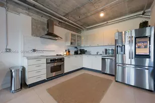 1749 NE Miami, Miami, FL 33132 - Photo 10