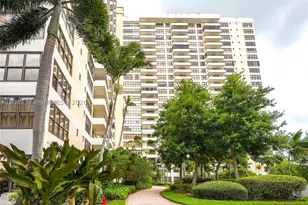2500 Parkview, Hallandale Beach, FL 33009 - Photo 20