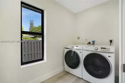 222 SW 3rd, Dania Beach, FL 33004 - Photo 20