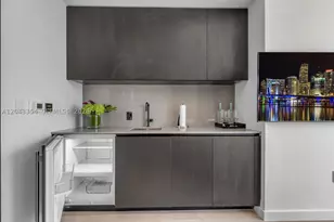 20 NE 11th, Miami, FL 33132 - Photo 12