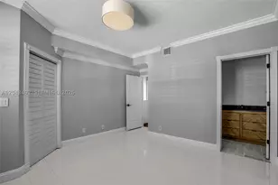 1231 Sorrento, Weston, FL 33326 - Photo 8