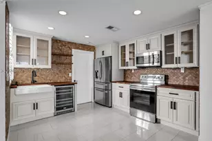 1231 Sorrento, Weston, FL 33326 - Photo 2