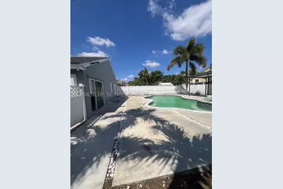 19227 NW 22nd, Pembroke Pines, FL 33029 - Photo 2