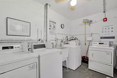 160 NE 8th #27A, Hallandale Beach, FL 33009 - Photo 32
