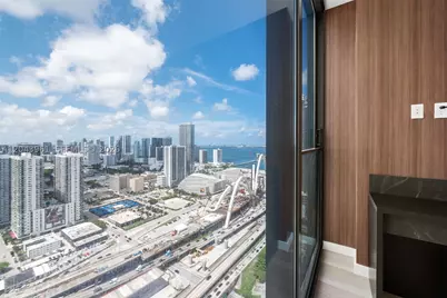 20 NE 11th #4003B, Miami, FL 33132 - Photo 34