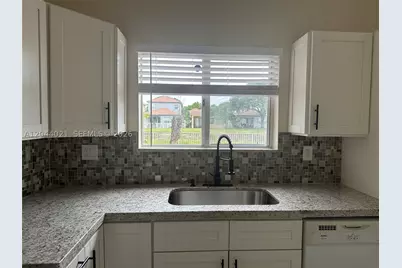 1142 NE 41st #1142, Homestead, FL 33033 - Photo 4