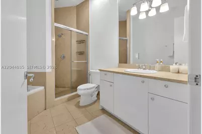 20000 E Country Club #108, Aventura, FL 33180 - Photo 24