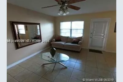 300 SW 134th #105E, Pembroke Pines, FL 33027 - Photo 6