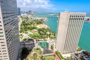 325 S Biscayne, Miami, FL 33131 - Photo 1