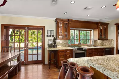 6315 Maynada, Coral Gables, FL 33146 - Photo 12