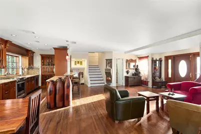 6315 Maynada, Coral Gables, FL 33146 - Photo 8