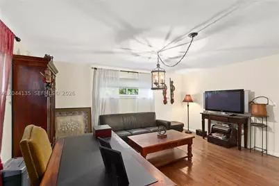 6315 Maynada, Coral Gables, FL 33146 - Photo 4