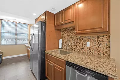 2901 NW 48th #355, Lauderdale Lakes, FL 33313 - Photo 2