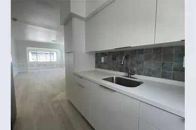 2120 Biarritz #1, Miami Beach, FL 33141 - Photo 12