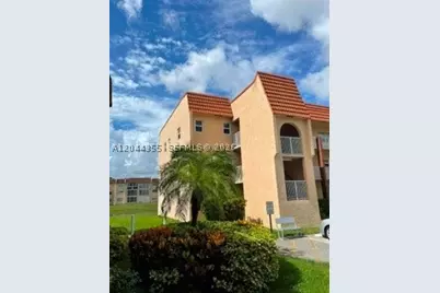 9010 Sunrise Lakes #301, Sunrise, FL 33322 - Photo 10