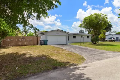 29925 SW 168th, Homestead, FL 33030 - Photo 2