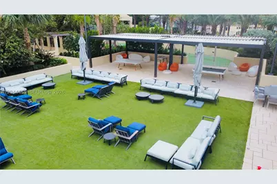 300 S Pointe #3604, Miami Beach, FL 33139 - Photo 30
