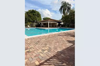 8646 SW 94th, Miami, FL 33156 - Photo 10