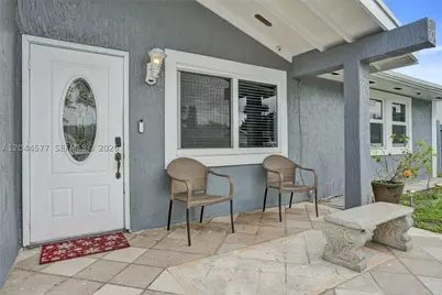 7812 SW 7th, North Lauderdale, FL 33068 - Photo 2